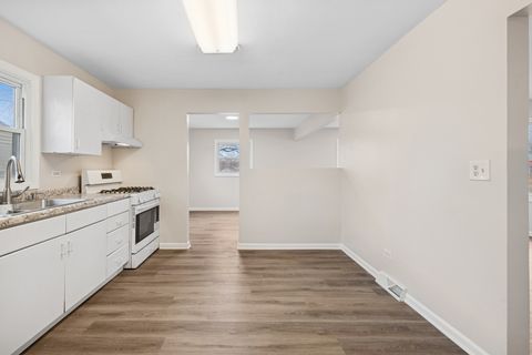 Tiny photo for 1520 N Park Drive, Round Lake Beach, IL 60073 (MLS # 12519148)