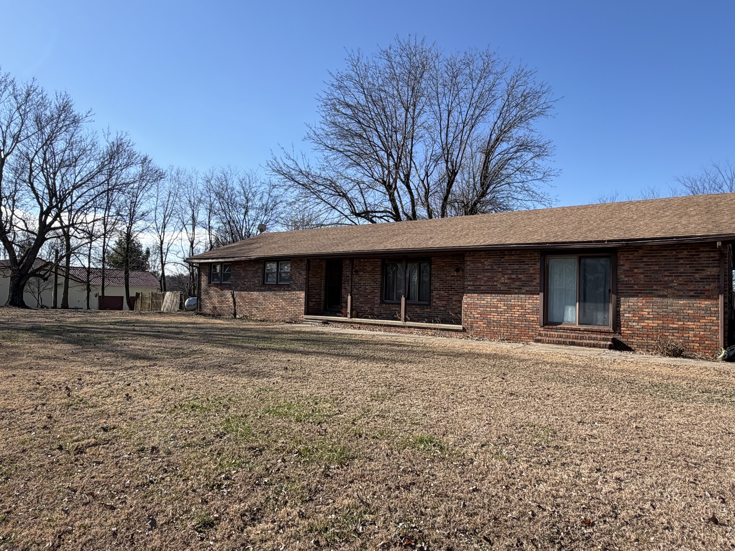 2813 Strawberry Road