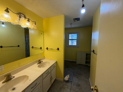 Tiny photo for 2813 Strawberry Road, Brookport, IL 62910 (MLS # 12560016)