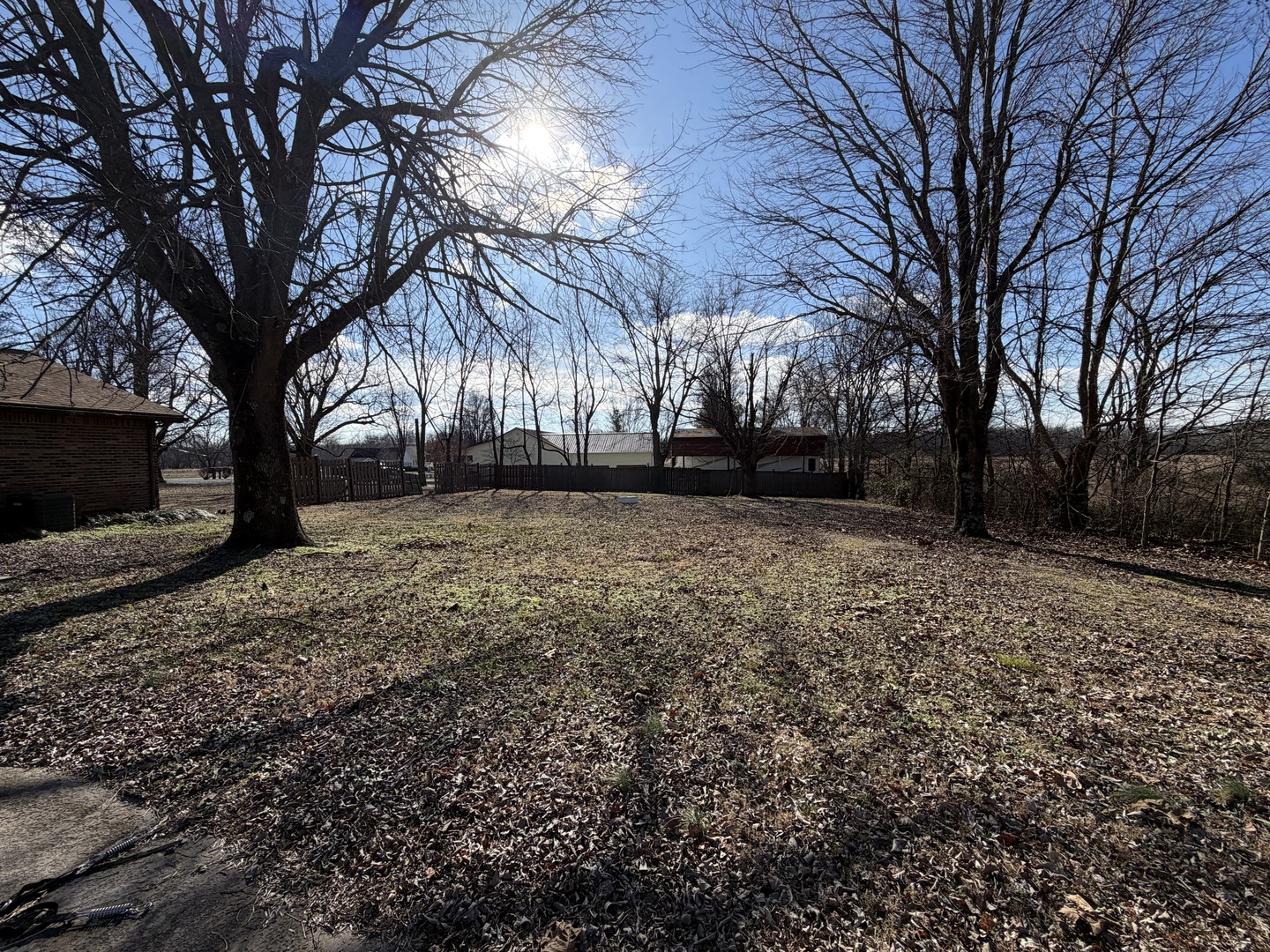 2813 Strawberry Road