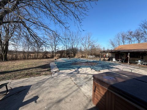 Tiny photo for 2813 Strawberry Road, Brookport, IL 62910 (MLS # 12560016)
