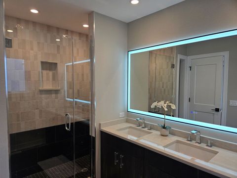 Tiny photo for 1536 W Chestnut Street #B, Chicago, IL 60642 (MLS # 12542312)