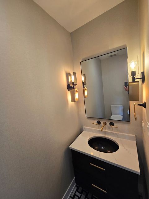Tiny photo for 1536 W Chestnut Street #B, Chicago, IL 60642 (MLS # 12542312)