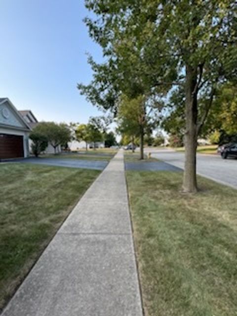 Tiny photo for 10 Lilac Court, Bolingbrook, IL 60490 (MLS # 12507169)