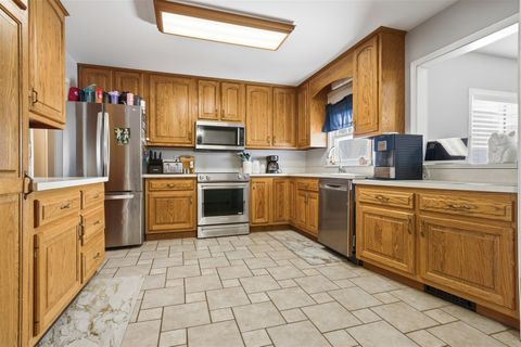 Tiny photo for 1306 Kirkwood Drive, Pontiac, IL 61764 (MLS # 12593700)