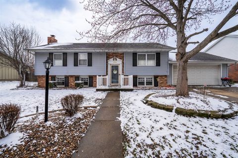 Tiny photo for 1306 Kirkwood Drive, Pontiac, IL 61764 (MLS # 12593700)