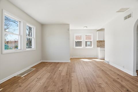 Tiny photo for Round Lake Park, IL 60073 (MLS # 12501471)