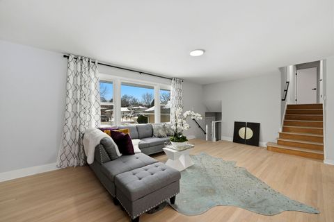 Tiny photo for 10025 S 86th Court, Palos Hills, IL 60465 (MLS # 12573319)