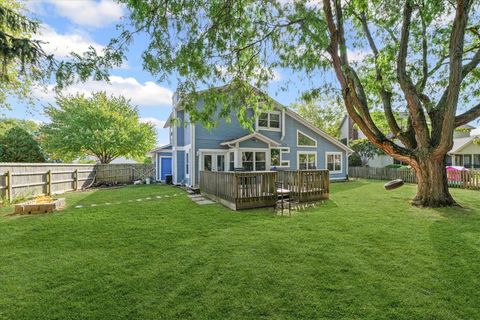 Tiny photo for 2401 Lakewood Drive, Champaign, IL 61822 (MLS # 12497287)