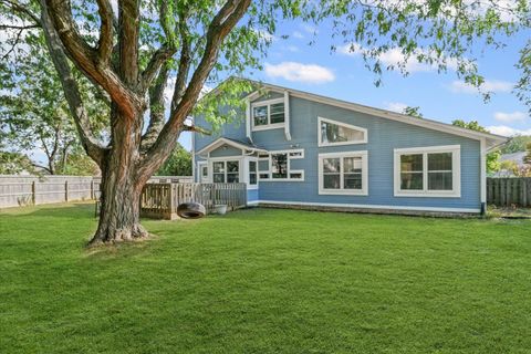 Tiny photo for 2401 Lakewood Drive, Champaign, IL 61822 (MLS # 12497287)