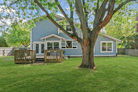 Tiny photo for 2401 Lakewood Drive, Champaign, IL 61822 (MLS # 12497287)