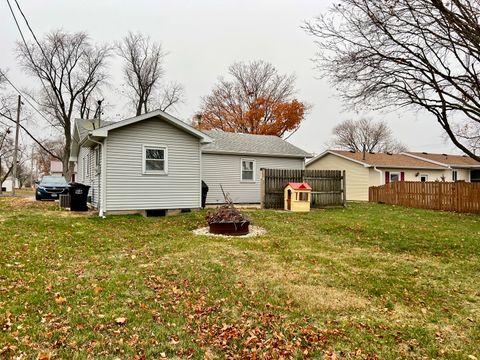 Tiny photo for 113 Walnut Street, Gibson City, IL 60936 (MLS # 12516232)