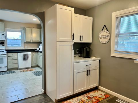 Tiny photo for 113 Walnut Street, Gibson City, IL 60936 (MLS # 12516232)