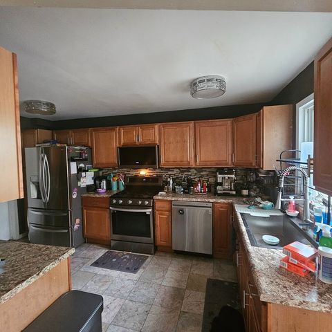 Tiny photo for 128 Essex Road, Elk Grove Village, IL 60007 (MLS # 12611071)