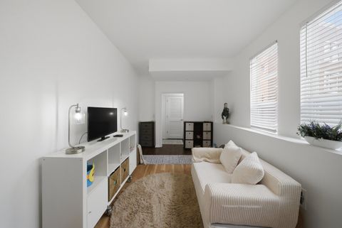 Tiny photo for 5244 W Hanson Avenue, Chicago, IL 60639 (MLS # 12594113)