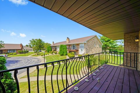 Tiny photo for Orland Park, IL 60467 (MLS # 12536640)