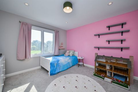 Tiny photo for 24 Winners Cup Circle, Wheaton, IL 60189 (MLS # 12530608)