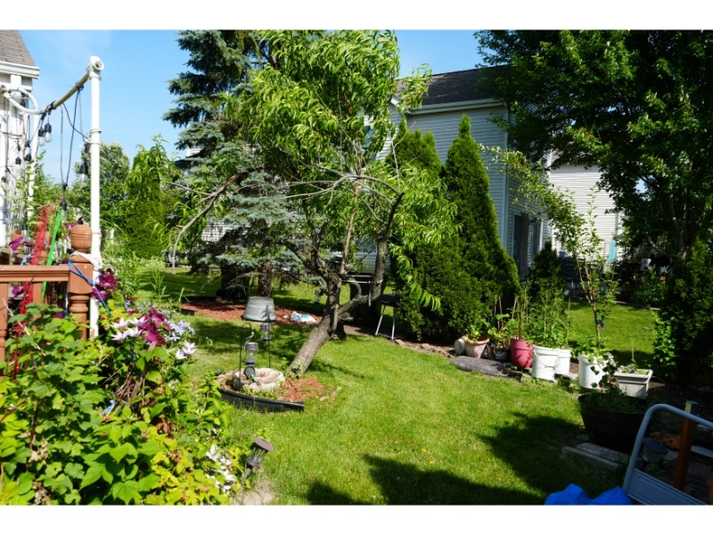 127 W AMBERlEY Drive