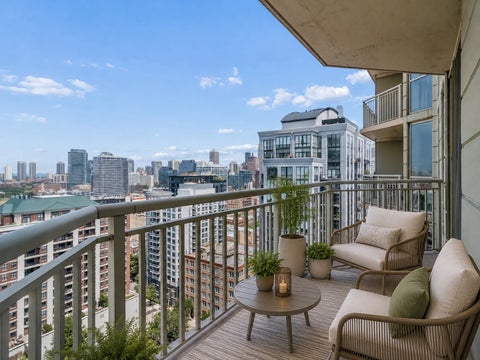 Tiny photo for 645 N KINGSBURY Street #2205, Chicago, IL 60610 (MLS # 12771945)