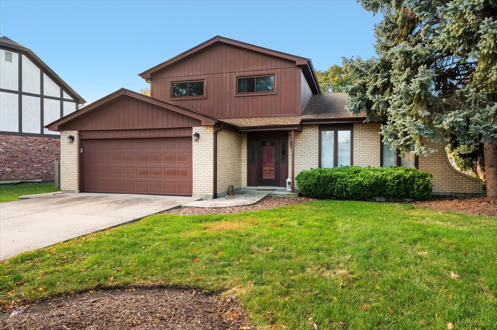 1228 N Honey Hill Road