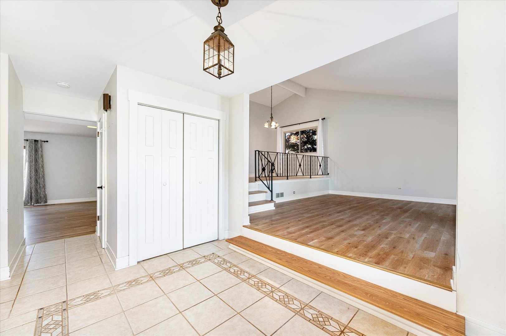 1228 N Honey Hill Road