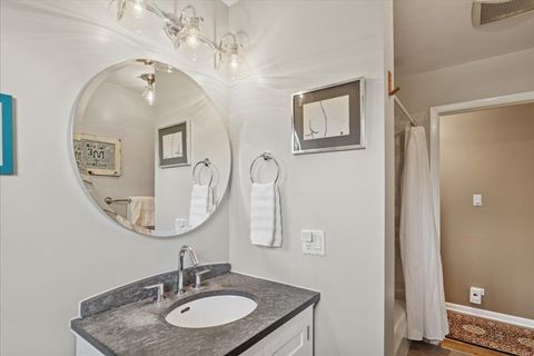 Tiny photo for 15342 W Clover Lane, Libertyville, IL 60048 (MLS # 12515942)