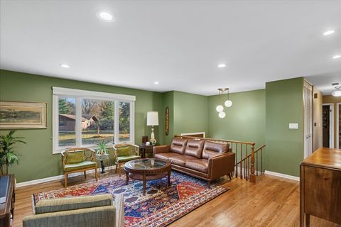 Tiny photo for 15342 W Clover Lane, Libertyville, IL 60048 (MLS # 12515942)