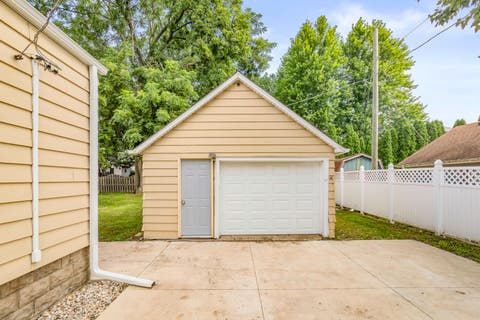 Tiny photo for 130 W Garfield Street, Waterman, IL 60556 (MLS # 12739489)