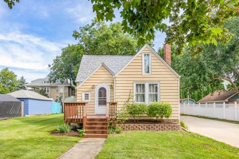 Tiny photo for 130 W Garfield Street, Waterman, IL 60556 (MLS # 12739489)