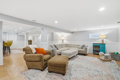 Tiny photo for 7555 W Isham Avenue, Chicago, IL 60631 (MLS # 12601674)
