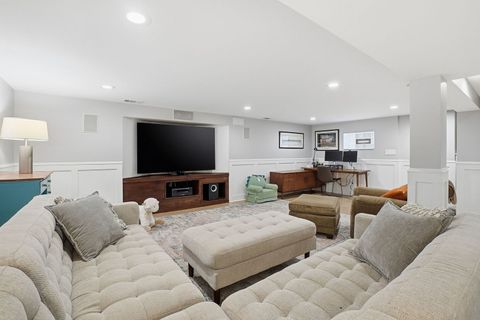 Tiny photo for 7555 W Isham Avenue, Chicago, IL 60631 (MLS # 12601674)