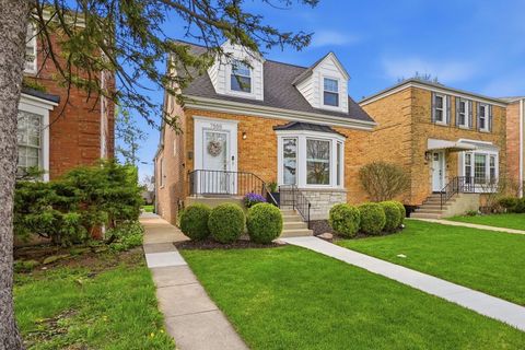Tiny photo for 7555 W Isham Avenue, Chicago, IL 60631 (MLS # 12601674)
