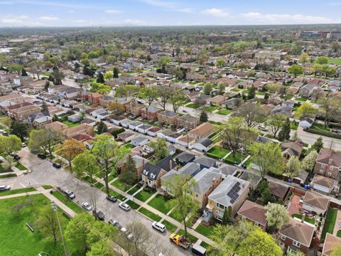 Tiny photo for 7555 W Isham Avenue, Chicago, IL 60631 (MLS # 12601674)