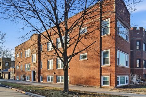 Tiny photo for 1942 Elmwood Avenue #2F, Berwyn, IL 60402 (MLS # 12570274)