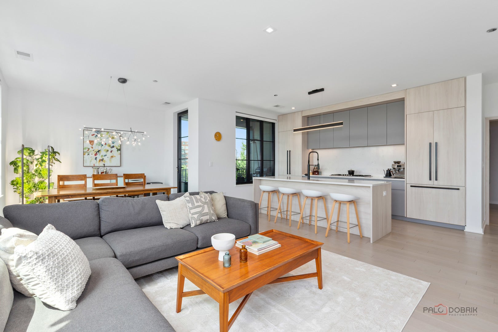 1400 W Monroe St Unit 5b, Chicago, IL, 60607, USA, 3 Bedrooms Bedrooms, ,3 BathroomsBathrooms,Condo,Active,1400 W Monroe St Unit 5b,12717934