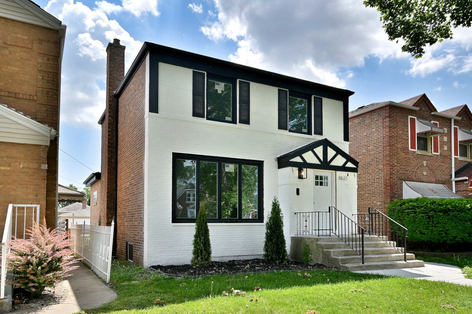 8621 S Dante Avenue