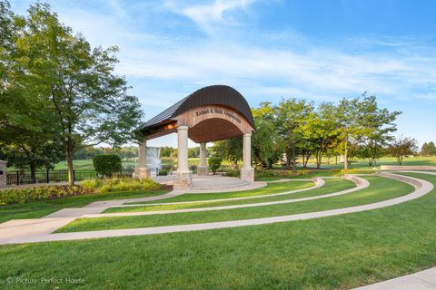 Tiny photo for 24642 Lincolnway Street, Plainfield, IL 60544 (MLS # 12569586)