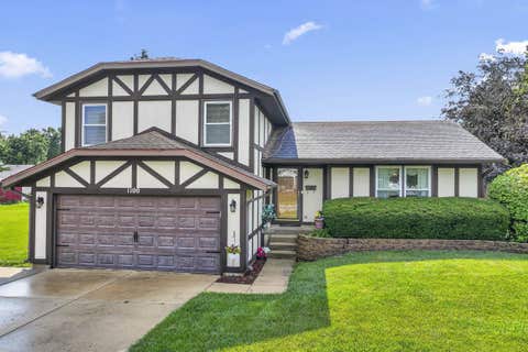 Tiny photo for 1100 Cochran Street, Aurora, IL 60506 (MLS # 12704382)