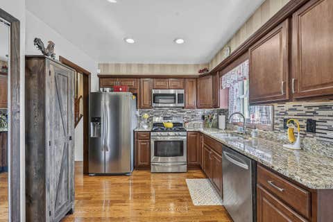 Tiny photo for 1100 Cochran Street, Aurora, IL 60506 (MLS # 12704382)