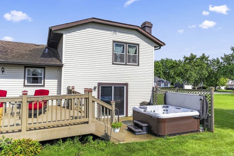 Tiny photo for 1100 Cochran Street, Aurora, IL 60506 (MLS # 12704382)
