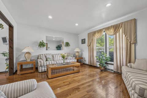 Tiny photo for 1100 Cochran Street, Aurora, IL 60506 (MLS # 12704382)