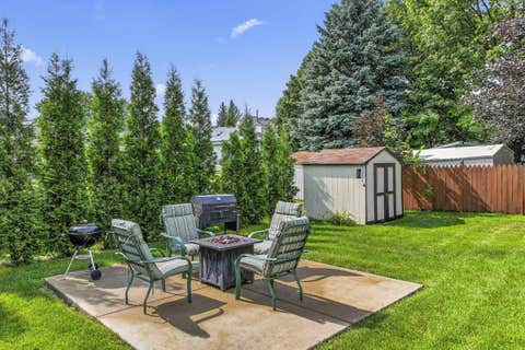 Tiny photo for 1100 Cochran Street, Aurora, IL 60506 (MLS # 12704382)