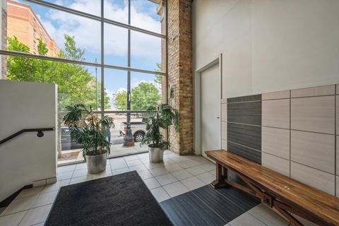 Tiny photo for 1528 S Wabash Avenue #405, Chicago, IL 60605 (MLS # 12438411)