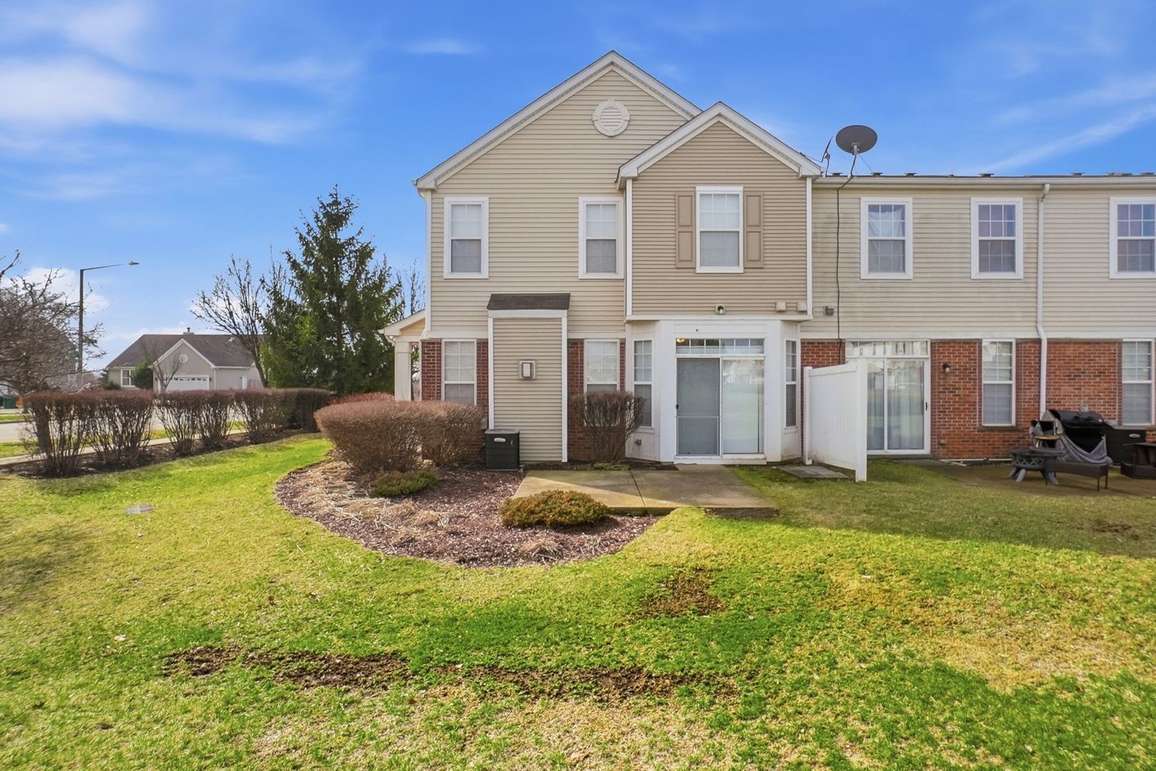 1008 Heron Circle 1