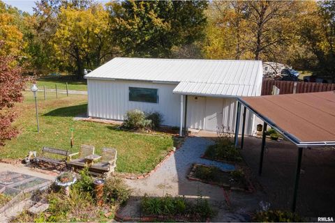 Tiny photo for 402 MAIN Street, Broughton, IL 62817 (MLS # EB460471)