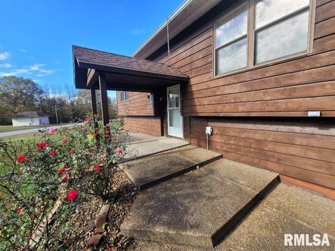 Tiny photo for 402 MAIN Street, Broughton, IL 62817 (MLS # EB460471)