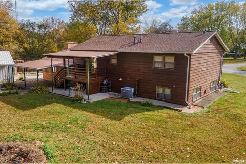 Tiny photo for 402 MAIN Street, Broughton, IL 62817 (MLS # EB460471)