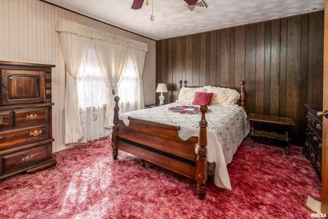 Tiny photo for 402 MAIN Street, Broughton, IL 62817 (MLS # EB460471)