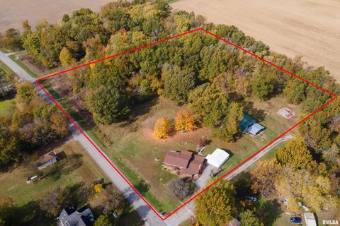 Tiny photo for 402 MAIN Street, Broughton, IL 62817 (MLS # EB460471)