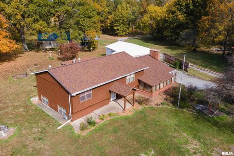 Tiny photo for 402 MAIN Street, Broughton, IL 62817 (MLS # EB460471)